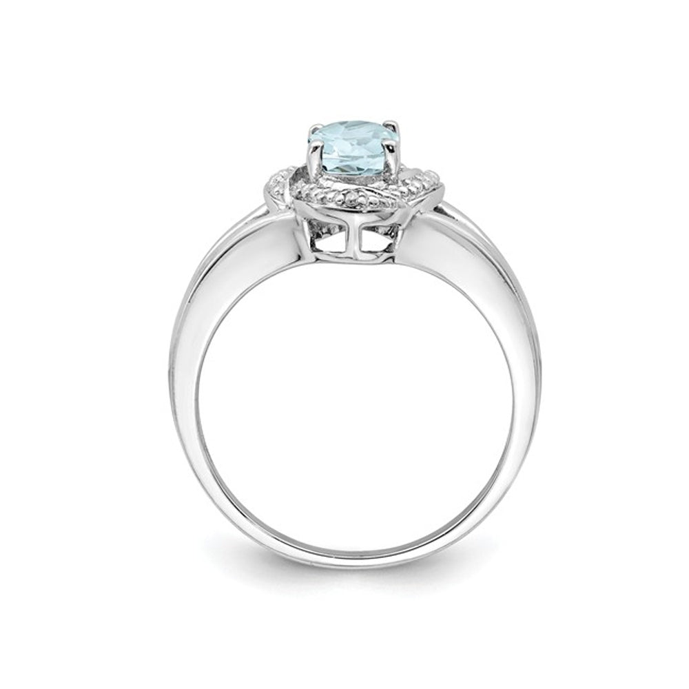 7/10 Carat (ctw) Oval-Cut Aquamarine Ring in Sterling Silver Image 2