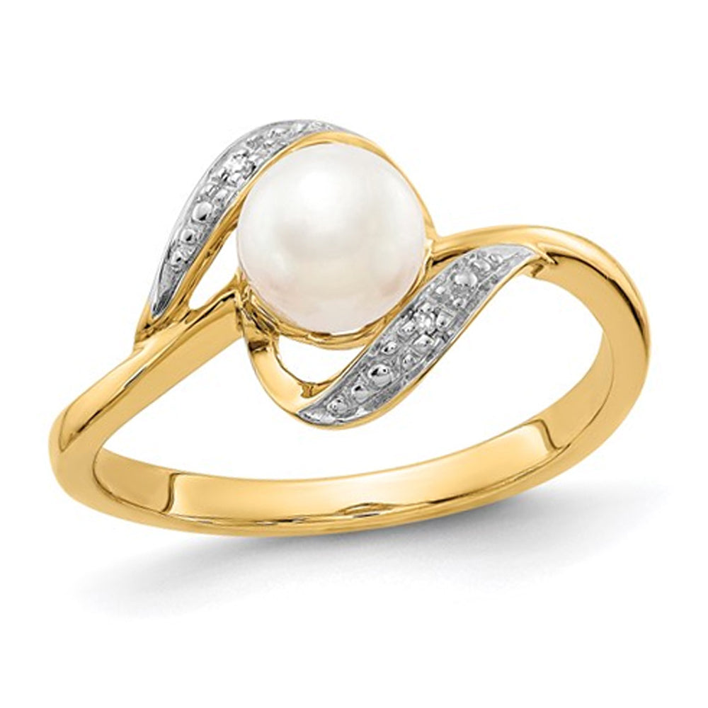 14K Yellow Gold Freshwater Cultured White Pearl Ring Image 1