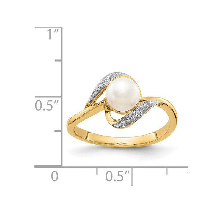 14K Yellow Gold Freshwater Cultured White Pearl Ring Image 3