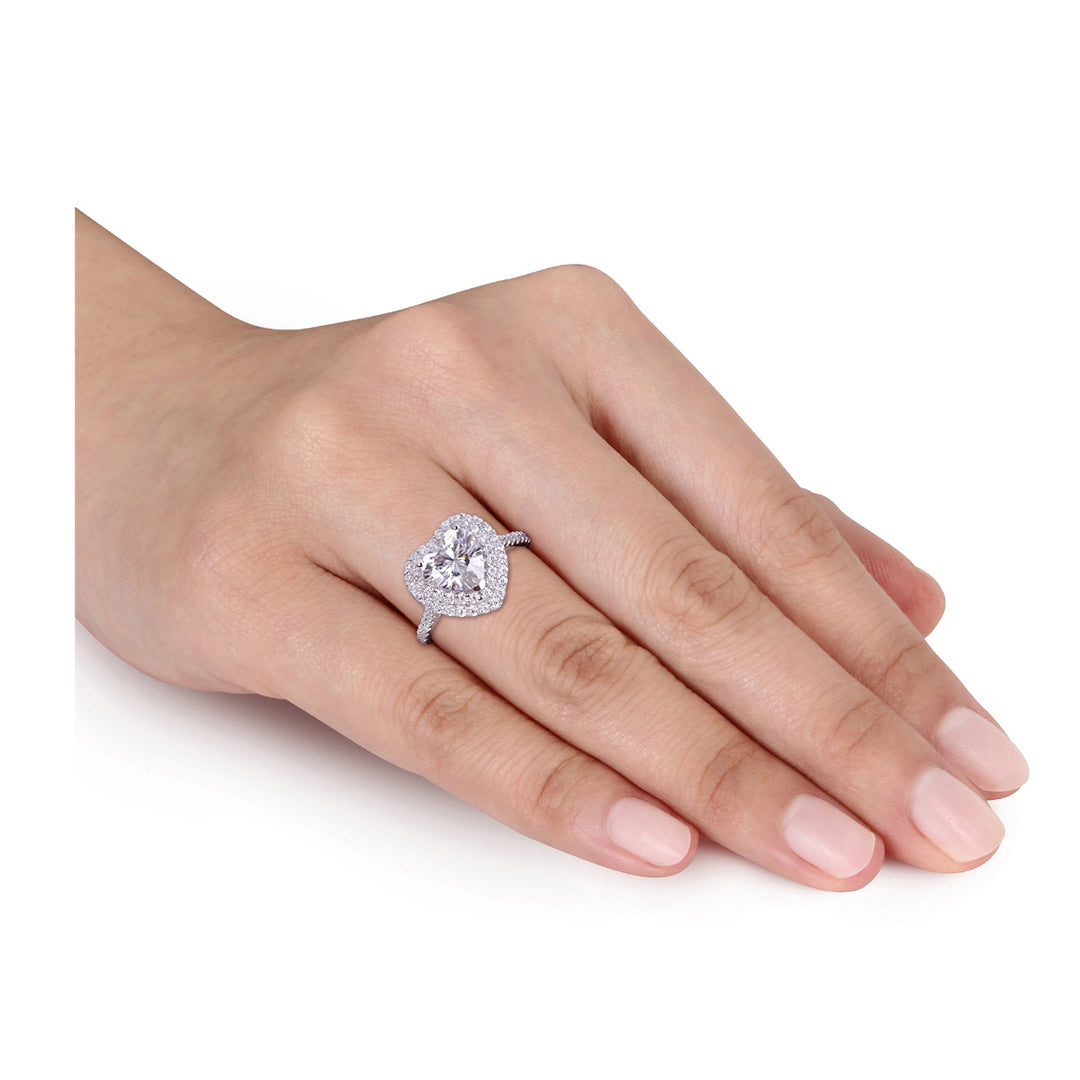 2.60 Carat (ctw) Lab-Created Moissanite Heart Promise Ring in 10K White Gold Image 4