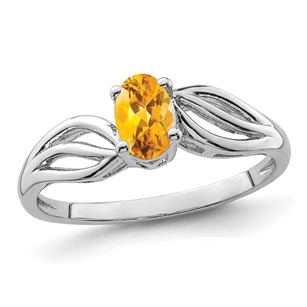 Oval Cut Citrine Ring 2/5 Carat (ctw) in Sterling Silver Image 1