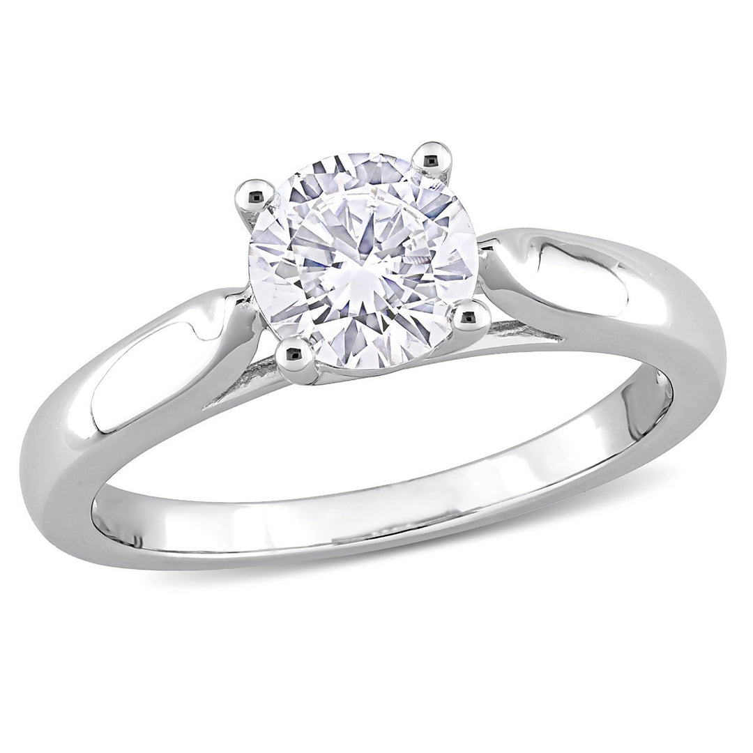 1.00 Carat (ctw) Lab Created Solitaire Moissanite Engagement Ring in Sterling Silver Image 1