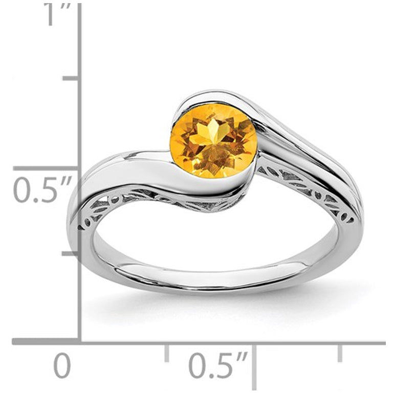 7/10 Carat (ctw) Round Citrine Solitaire Ring in 14K White Gold Image 3
