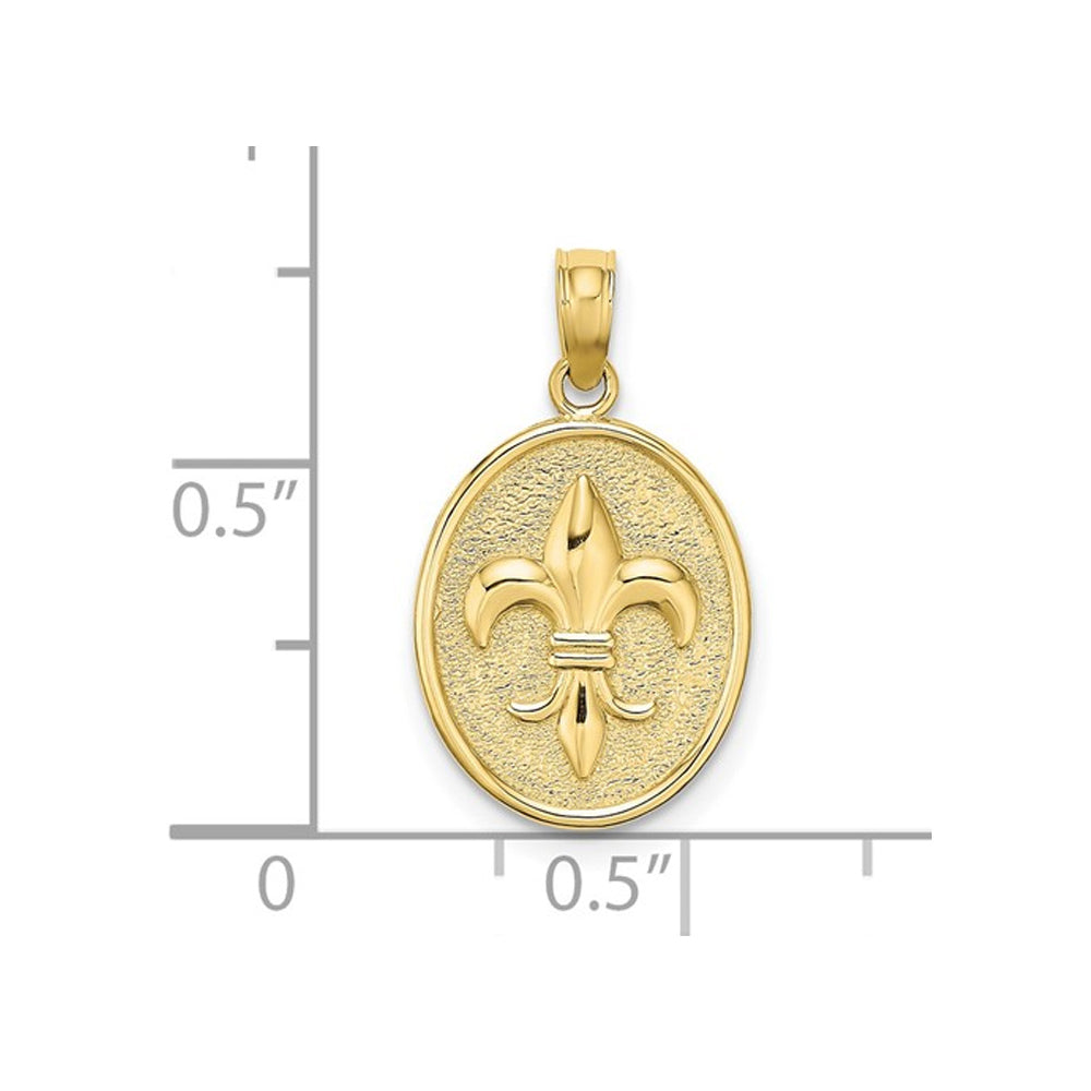 Fleur De Lis Disc Pendant Necklace in 10K Yellow Gold with Chain Image 2