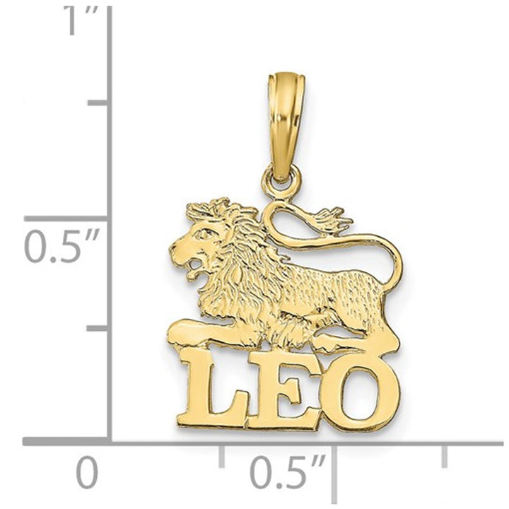 10K Yellow Gold LEO Charm Zodiac Astrology Pendant Necklace with Chain Image 2