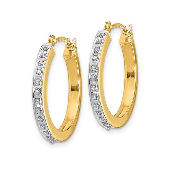 Accent Diamond Round Hoop Earrings in 14K Yellow Gold (3/4 Inch) Image 4