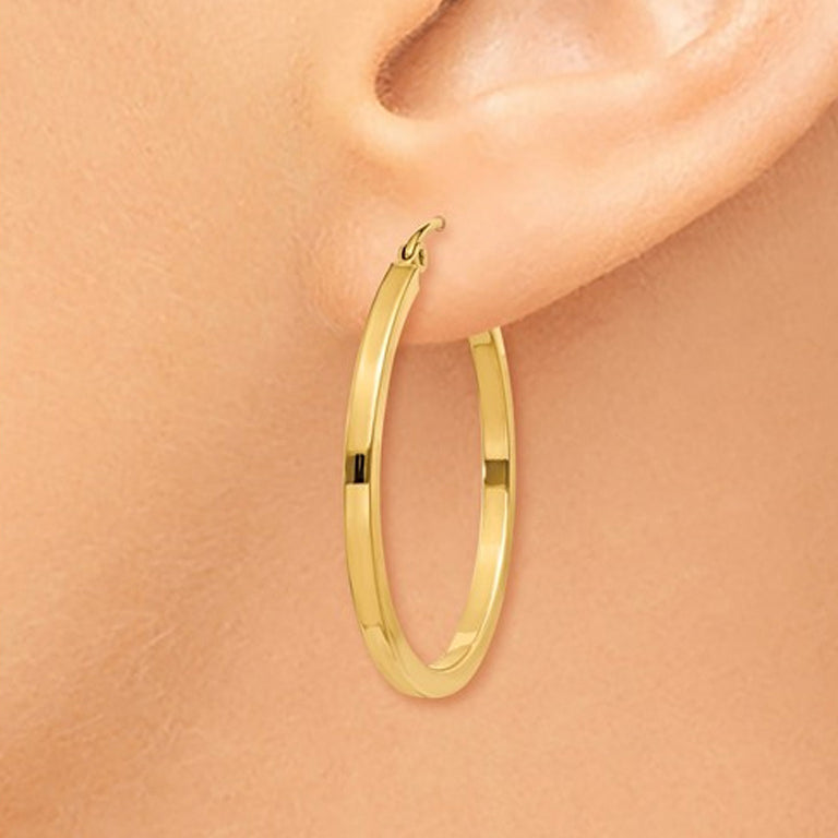 Medium Hoop Earrings in 14K Yellow Gold 1 Inch (2.00 mm) Image 3