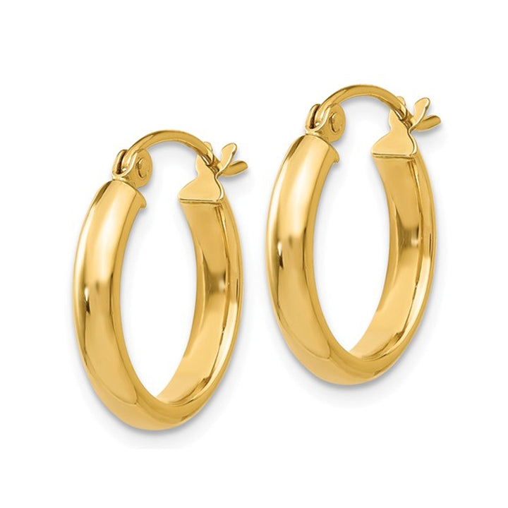 Small Hoop Earrings in 14K Yellow Gold 1/2 Inch (2.75 mm) Image 4