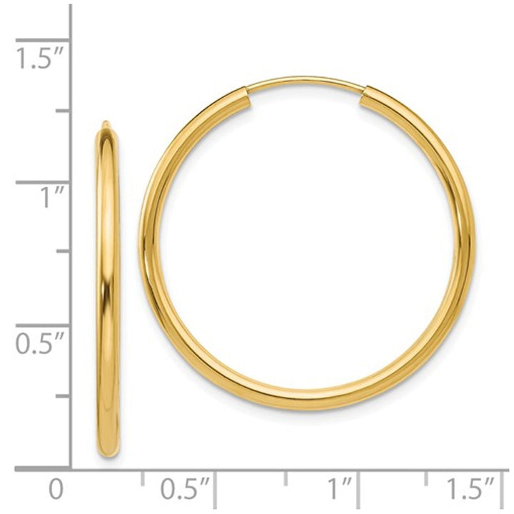 Hoop Earrings in 14K Yellow Gold 1 Inch (2.00 mm) Image 4