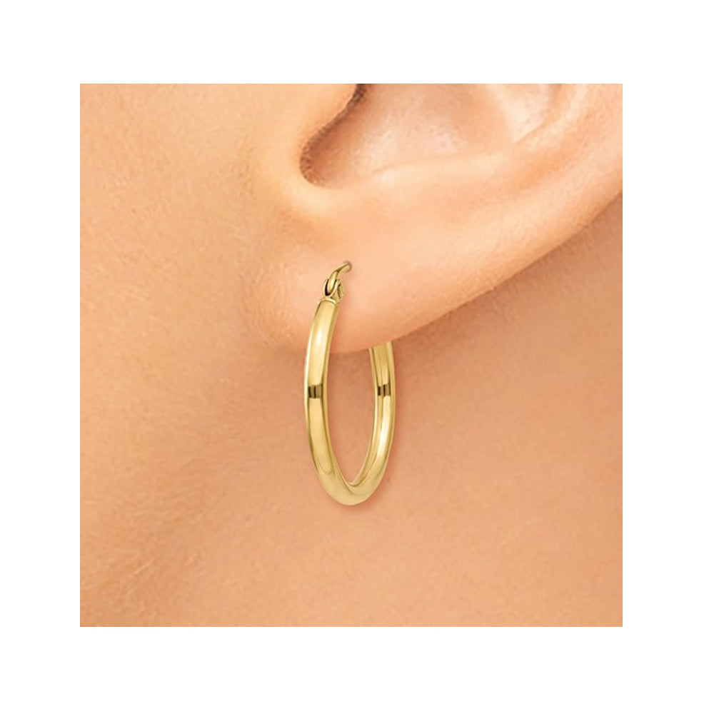 Small Hoop Earrings in 14K Yellow Gold 3/4 Inch (2.00 mm) Image 3