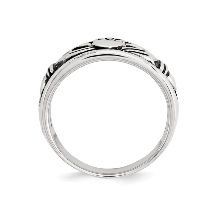 Ladies Antiqued Claddagh Ring in Sterling Silver Image 3