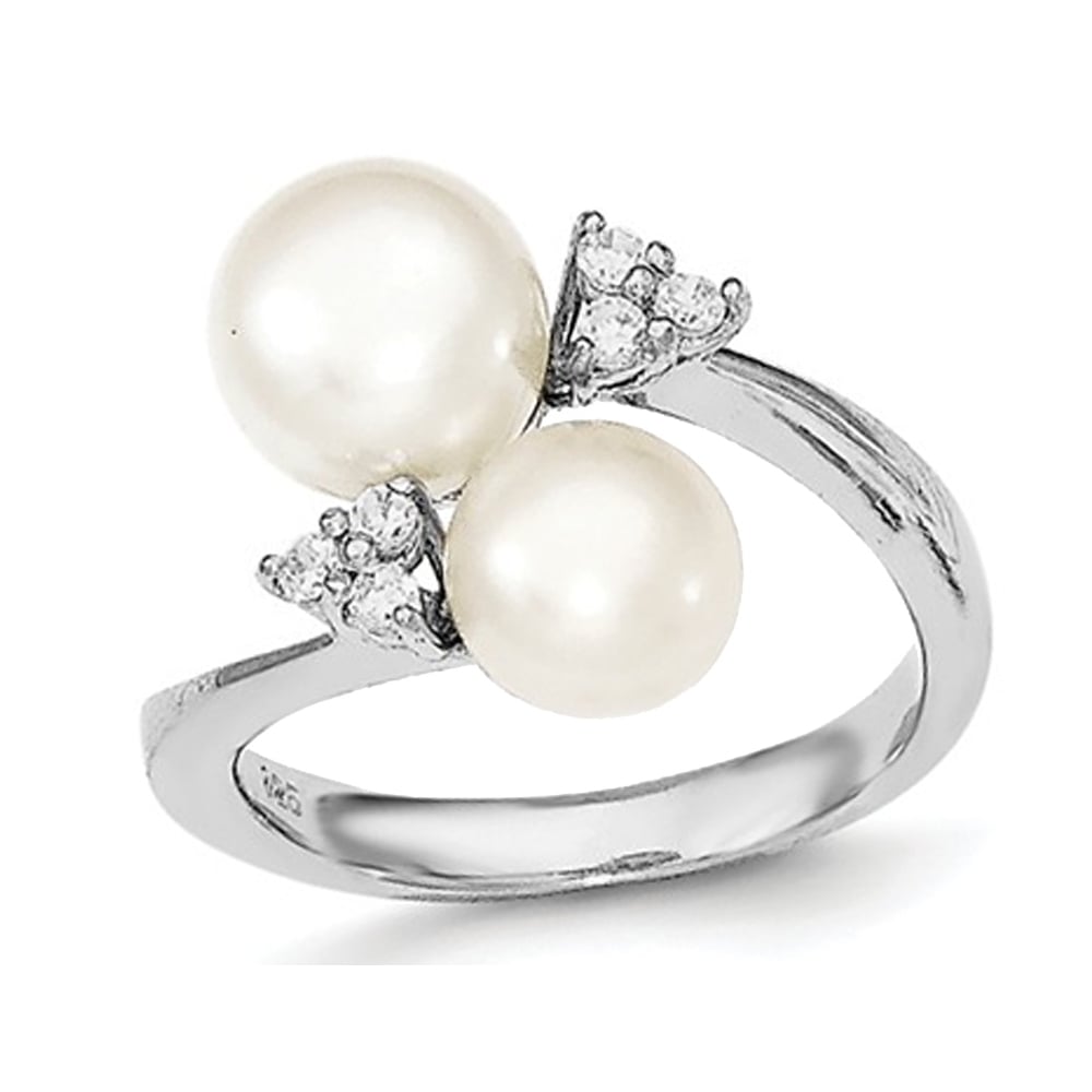 Freshwater Cultured 8mm Whte Pearl Ring in Sterling Silver with Synthetic Cubic Zirconia (CZ)s Image 1