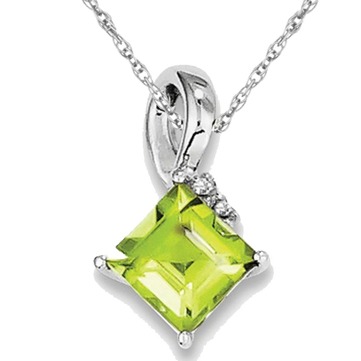 2/3 Carat (ctw) Natural Peridot Pendant Necklace in Sterling Silver with Chain Image 1