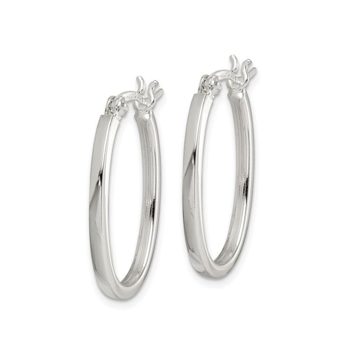 Oval Hoop Earrings in Sterling Silver 3/4 Inch (2.00mm) Image 3