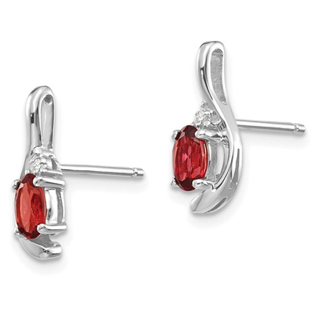 14K White Gold Natural Red Garnet Post Earring (0.60 Carat ctw) Image 3