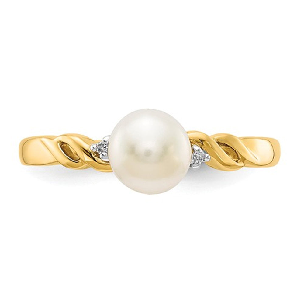 14K Yellow Gold 6mm Freshwater Cultured White Pearl Ring with Accent Diamonds Image 2