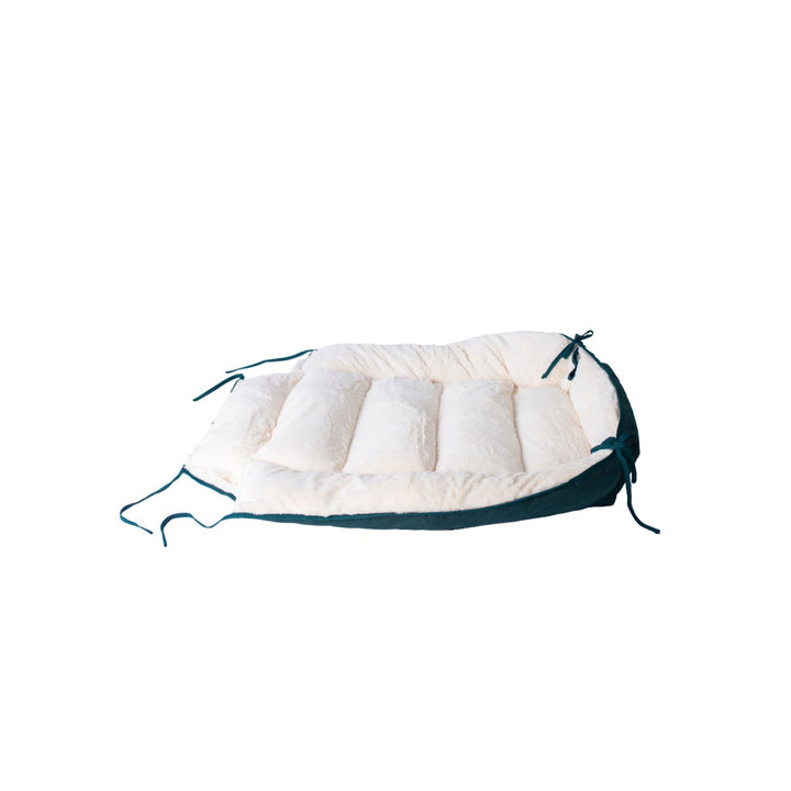Armarkat Model D04 Extra Large Green and Ivory Pet Bed and Mat Image 4