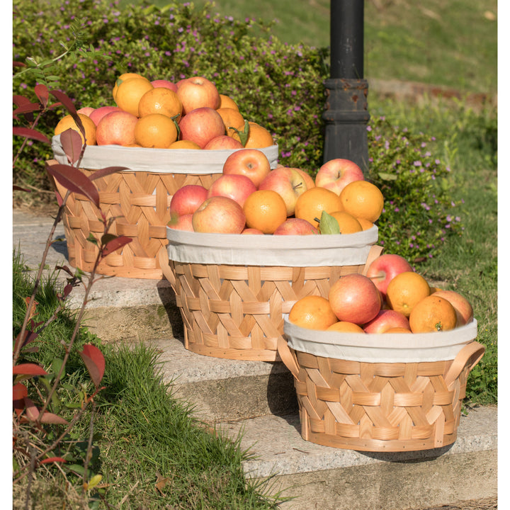 Wooden Round Display Baskets with White Fabric Lining for Fruits Gift Baskets Image 2