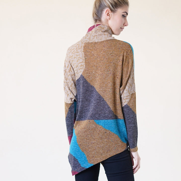 Asymmetrical Color-block Sweater Image 4