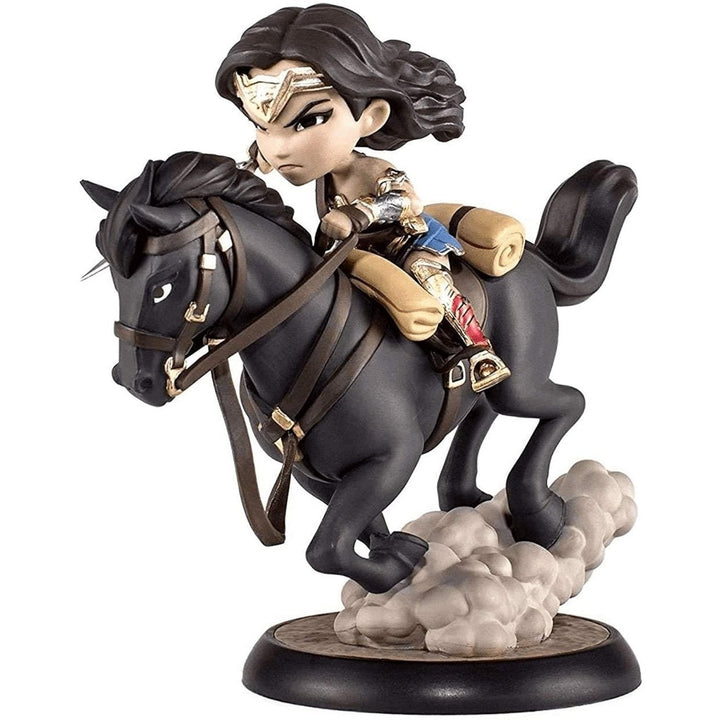 DC Comics Wonder Woman Q-Fig MAX Figure 5 inch QMx Collectible Statue DCC-0605A Image 1