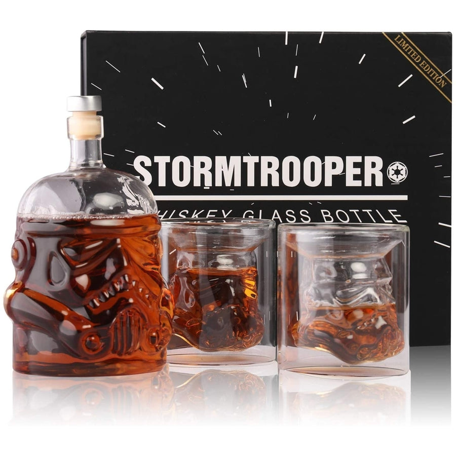 STAR WARS: Stormtrooper Bottle Decanter Set with 2 Glasses Whiskey Carafe for Whiskey Vodka and Wine 680ml Image 1