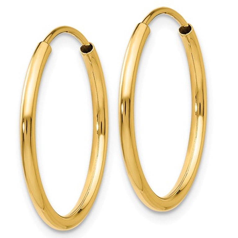 Small Hoop Earrings in 14K Yellow Gold 3/4 (1.50 mm) Image 3