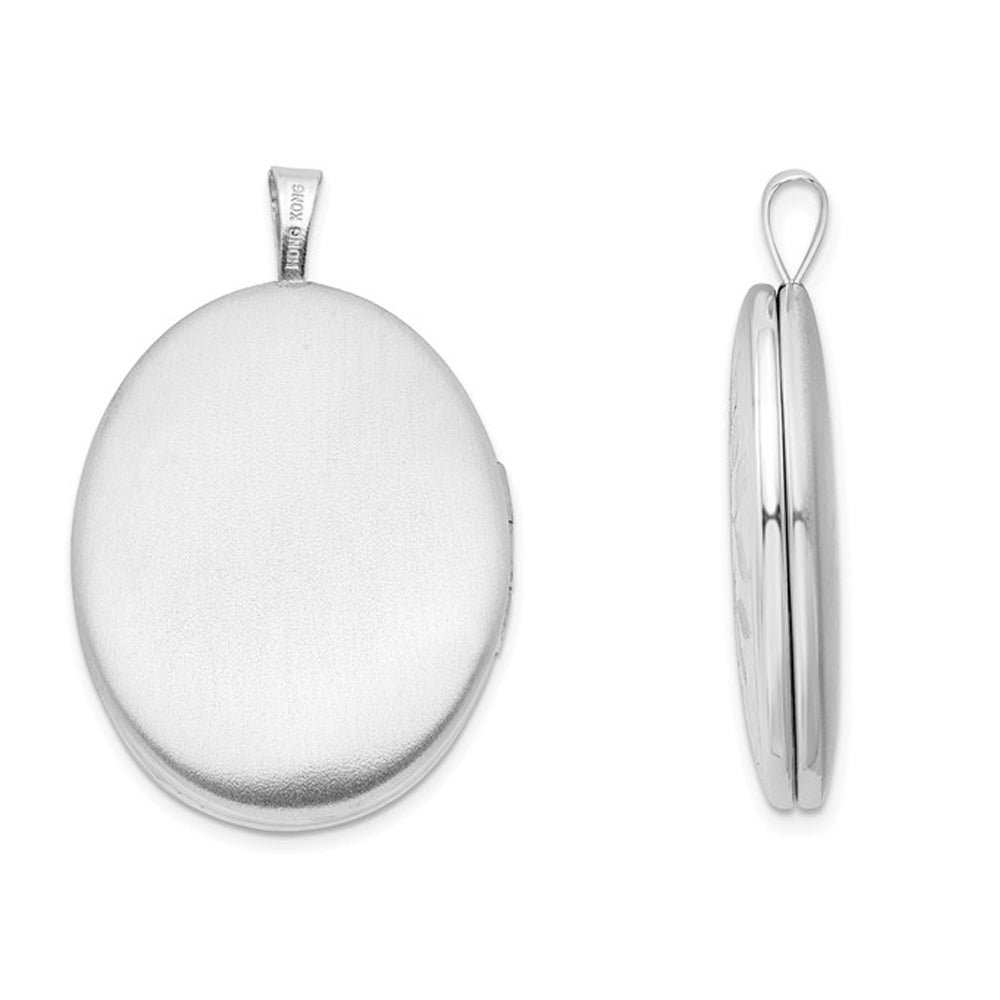 Tree Oval Locket Pendant in Sterling Silver with Chain Image 2