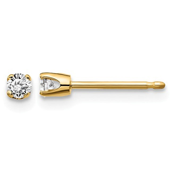 1/10 Carat (ctw I2K-L) Diamond Solitaire Stud Earrings in 14K Yellow Gold Image 1