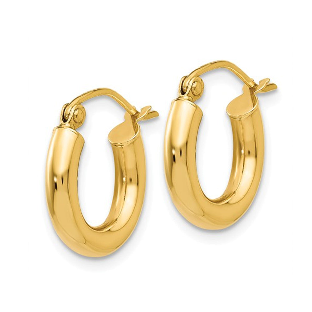 Small Hoop Earrings in 14K Yellow Gold 1/2 Inch (3.00 mm) Image 3