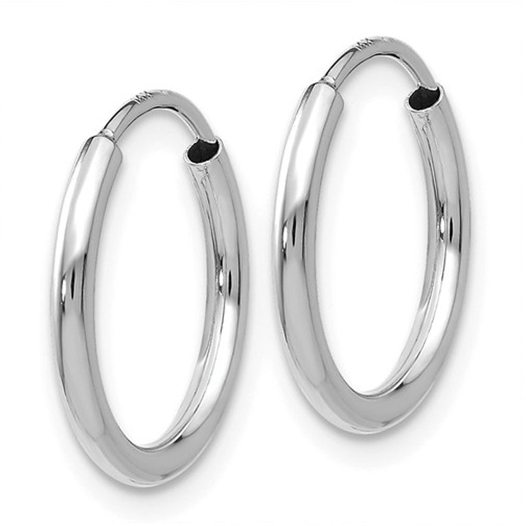 Small Hoop Earrings in 14K White Gold 1/2 Inch (1.50 mm) Image 3