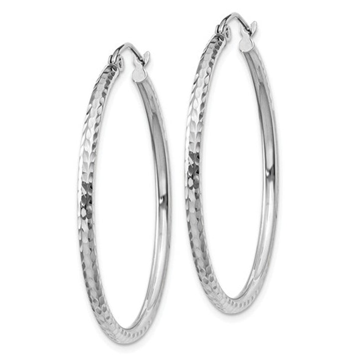 14K White Gold Medium Diamond-Cut Hoop Earrings 1 1/4 Inch (2.00 mm) Image 4