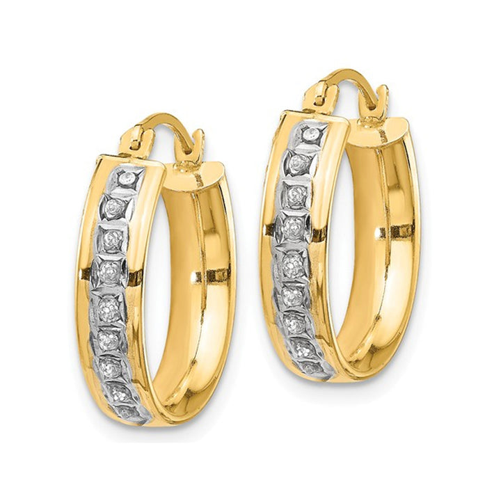 Accent Diamond Huggie Hoop Earrings in 14K Yellow Gold (2/3 Inch) Image 4