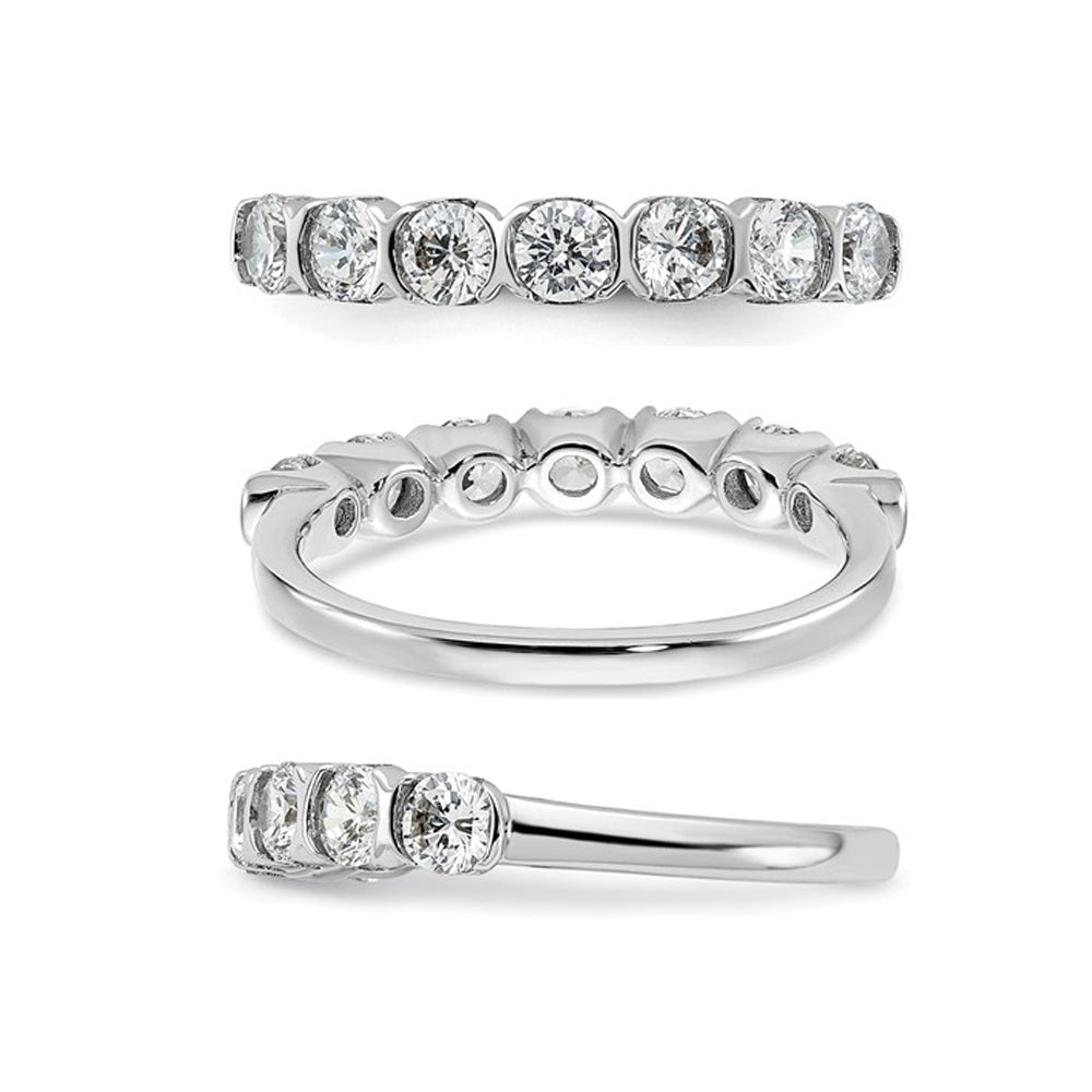 1.00 Carat (ctw) Seven-Stone Diamond Anniversary Wedding Band Ring in 14K White Gold Image 4