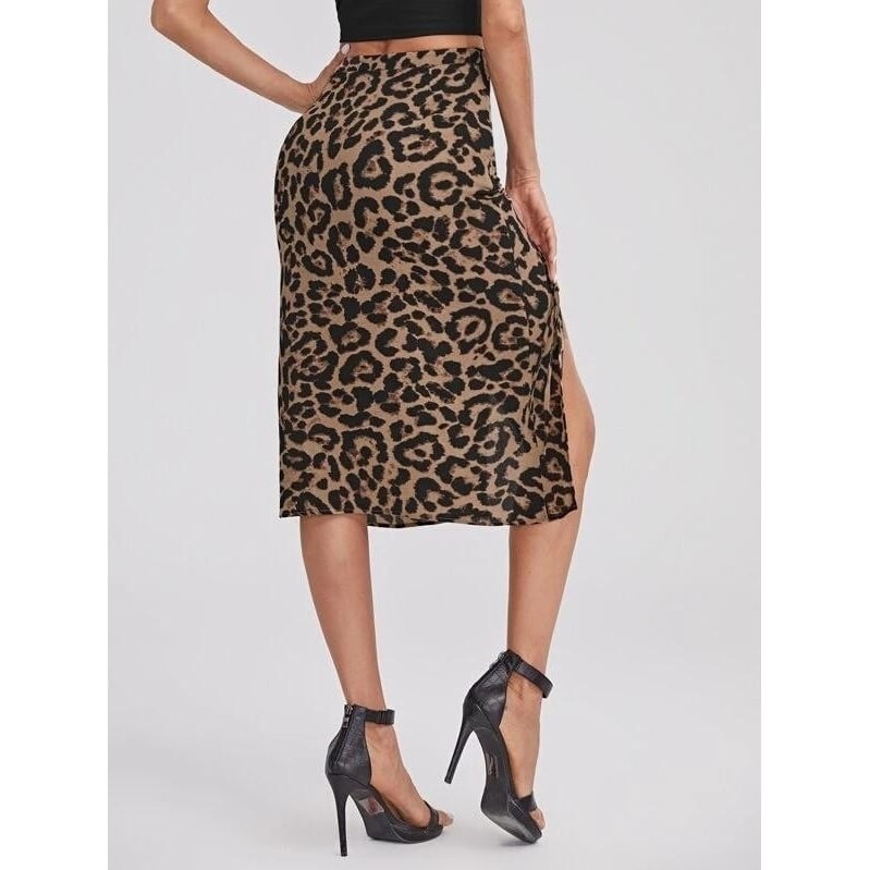 Drawstring Ruched Leopard Skirt Image 2