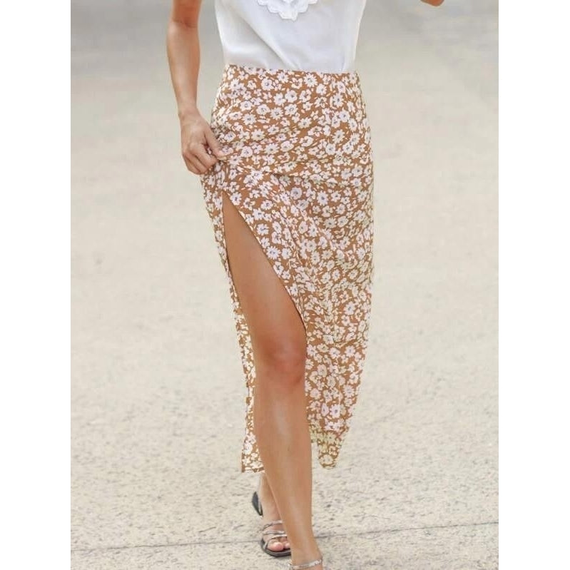 Floral Print Split Thigh Skirt Image 3
