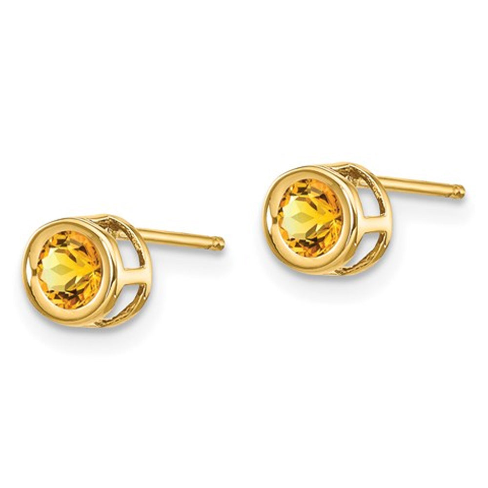 1/2 Carat (ctw) Citrine Solitaire Post Earrings in 14K Yellow Gold Image 3