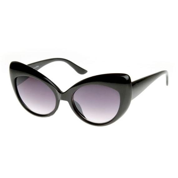 Cat Eye Oversized Black or Tortoise Vintage Style Women's CatEye Sunglasses Image 1