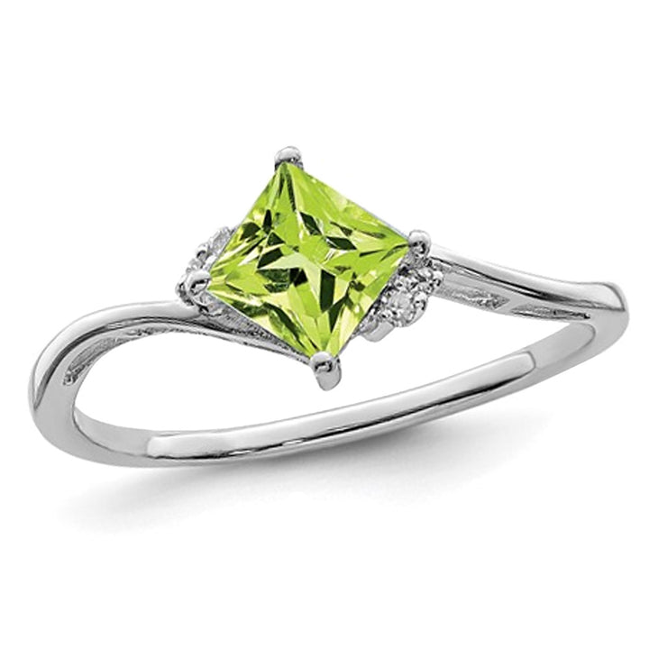 Solitaire Princess Cut Natural Peridot Ring 0.60 Carat (ctw) in Sterling Silver Image 1