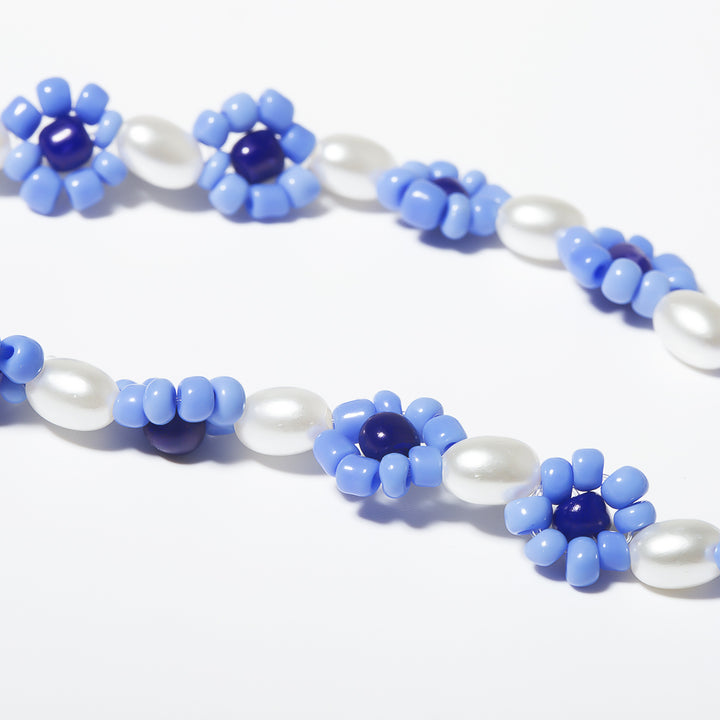 Daisy Flower Beaded Pearl Choker Necklace Image 9