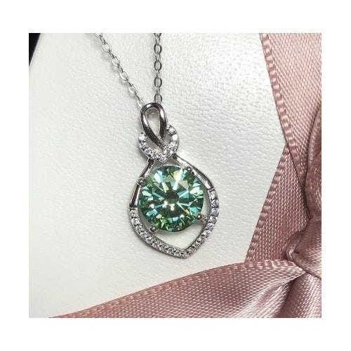 Love shaped blue green Artificial zircon ium Necklace Image 1