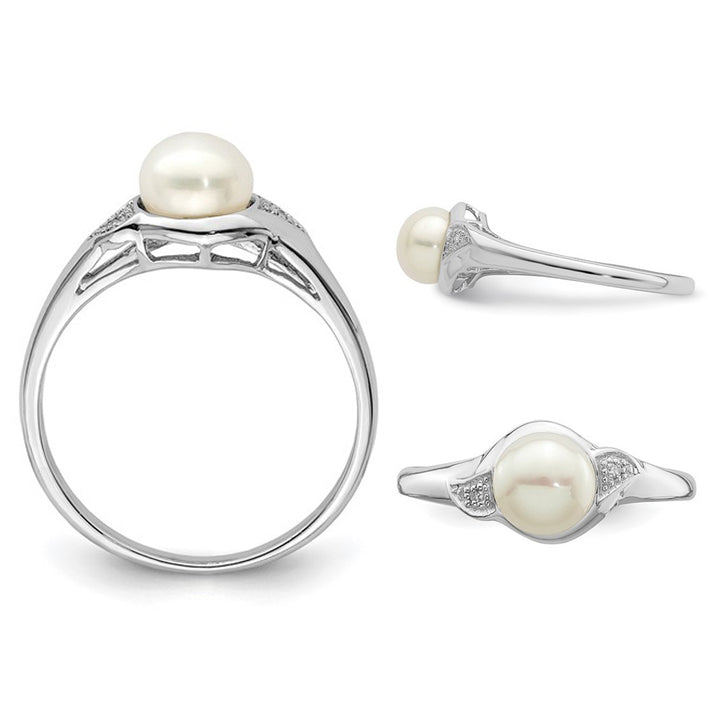 Solitaire Freshwater Cultured Pearl Ring 6.5mm in Sterling Silver Image 3