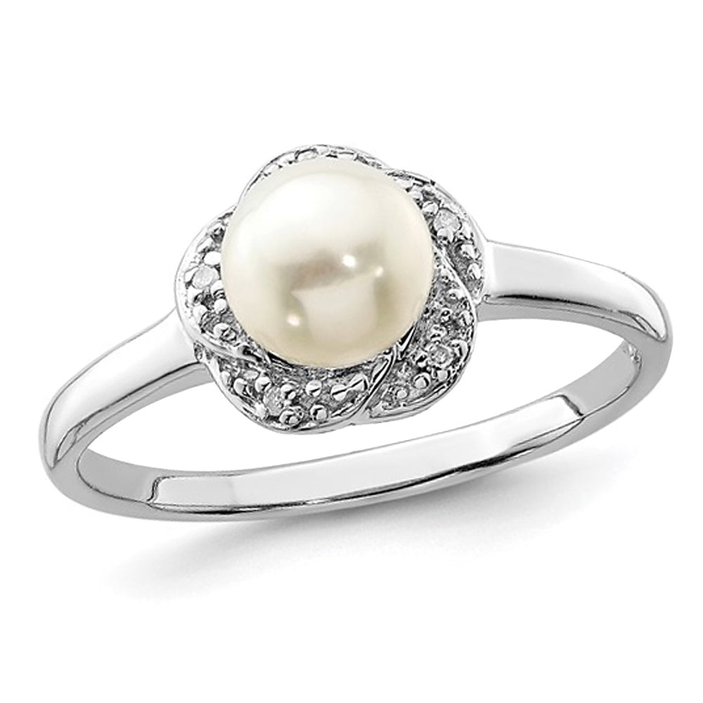 Freshwater Cultured Pearl Ring 6mm in Sterling Silver Image 1