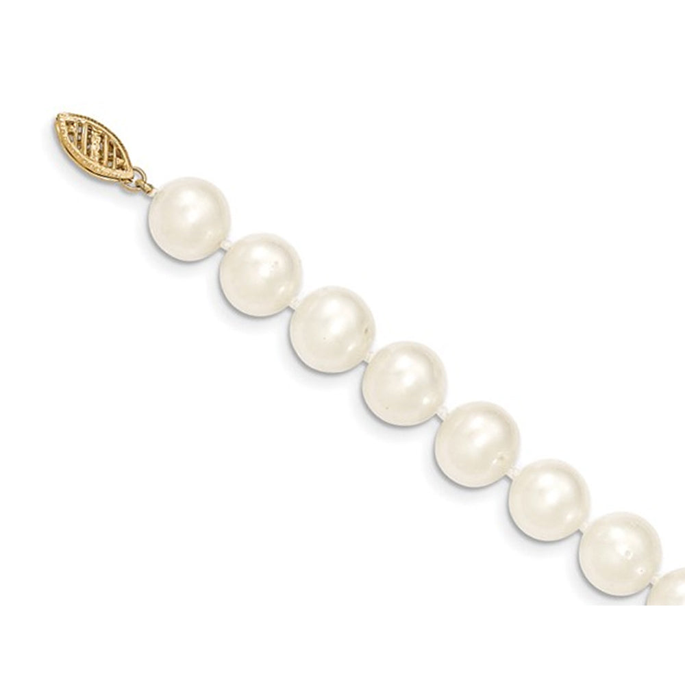 14K Yellow Gold 9-10mm White Freshwater Cultured Pearl Necklace (16 Inches) Image 2