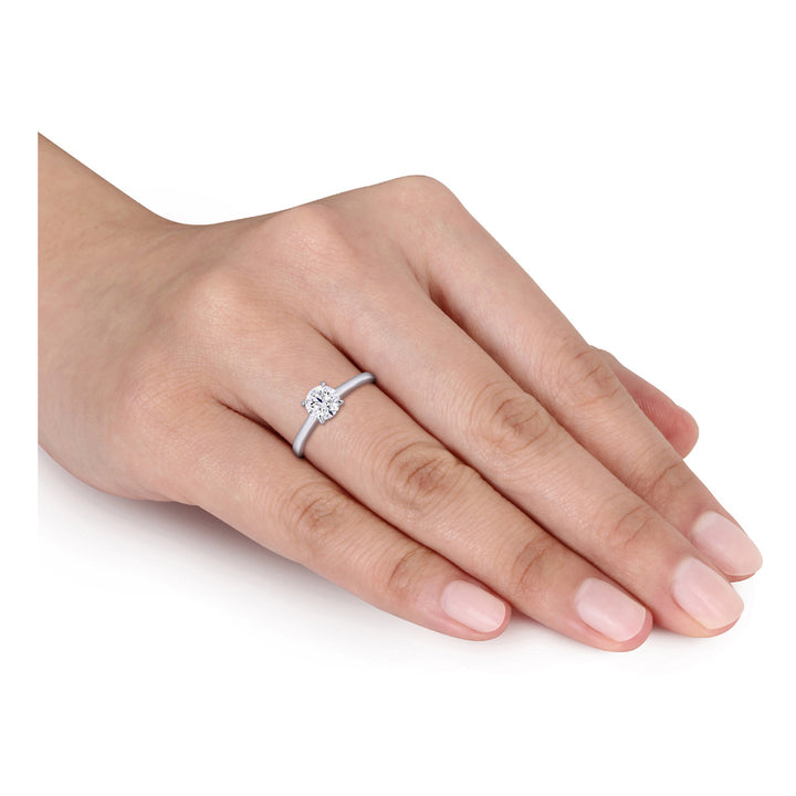 1.00 Carat (ctw I-JI1-I2) Diamond Solitaire Engagement Ring in Platinum Image 3