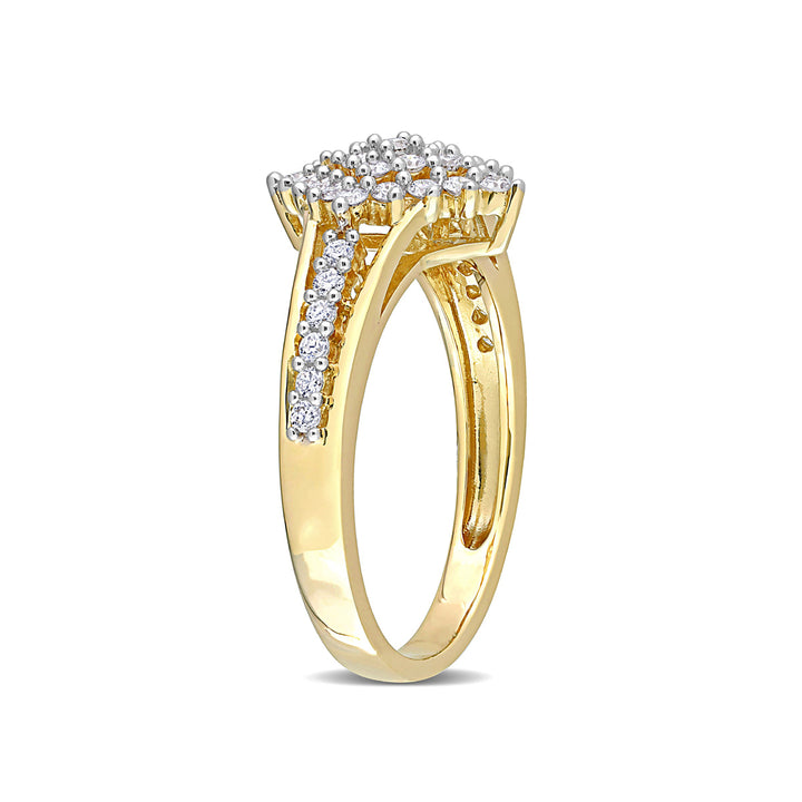 1/2 Carat (ctw H-I I1-I2) Diamond Cluster Engagement Ring in 14K Yellow Gold Image 3