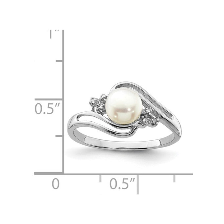 Freshwater Cultured 6mm Button Pearl Ring in Sterling Silver with Accent Diamonds Image 2