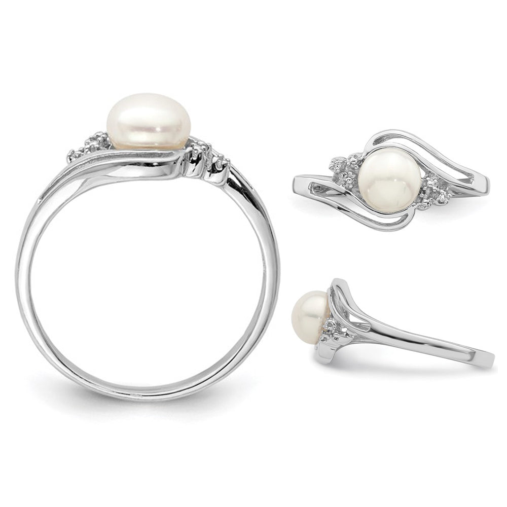 Freshwater Cultured 6mm Button Pearl Ring in Sterling Silver with Accent Diamonds Image 3