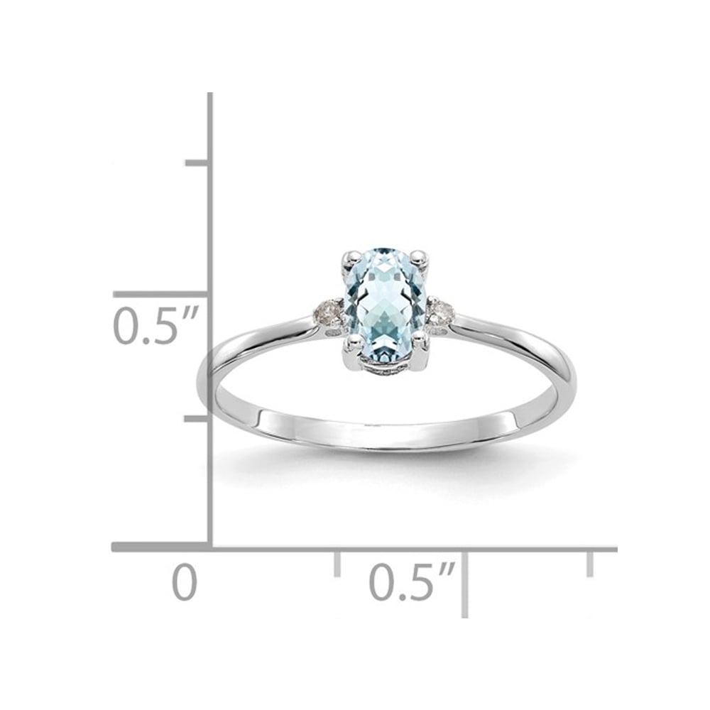 2/5 Carat (ctw) Oval-Cut Light Aquamarine Ring in 14K White Gold Image 3