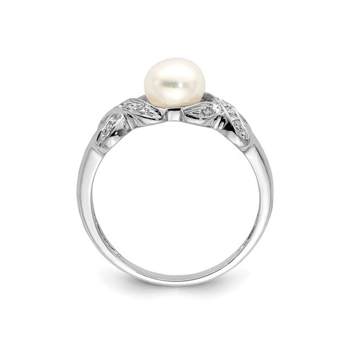 Sterling Silver Freshwater Cultured White Pearl Ring Image 3