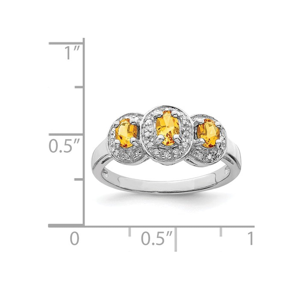 1/2 Carat (ctw) Three-Stone Oval Citrine Ring in Sterling Silver Image 3